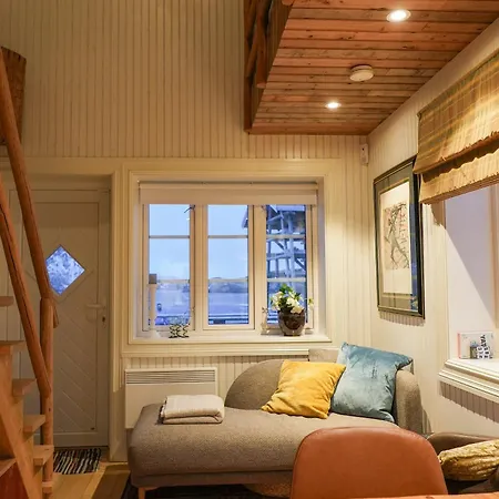 Mini Sakrisoy Apartment Reine