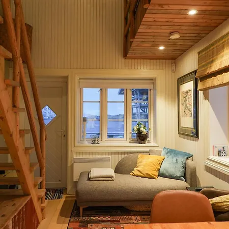 Apartment Mini Sakrisoy Reine