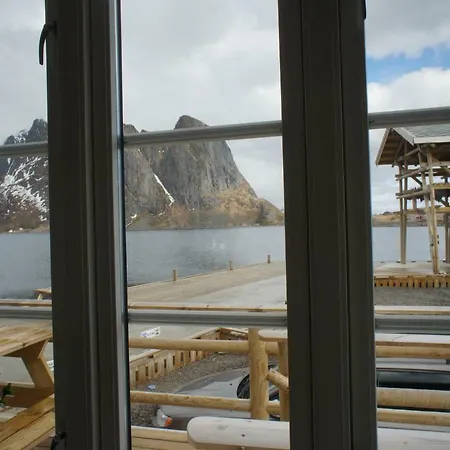 Mini Sakrisoy * Reine